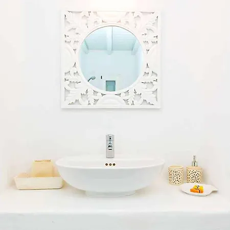 Altera Pars Of Mykonos